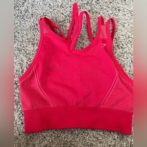 Gymshark hot pink size M sports bra 🌸💞